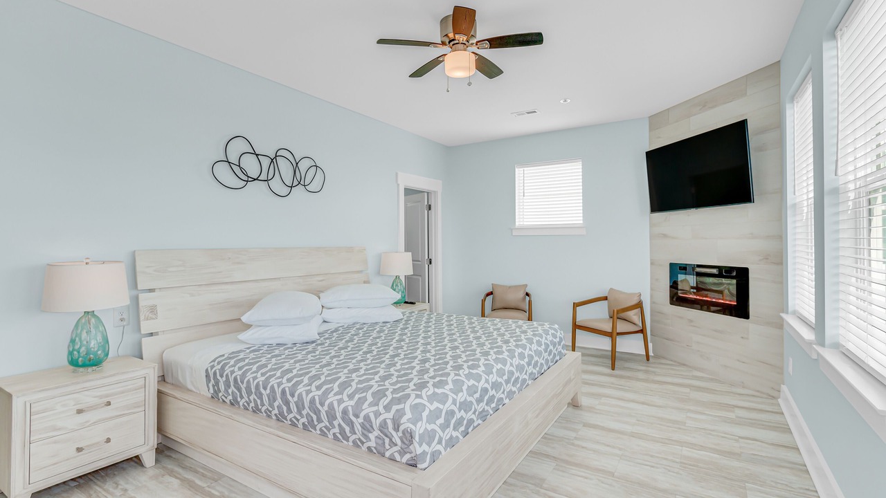 Photo of Bedroom in Crescent Beach