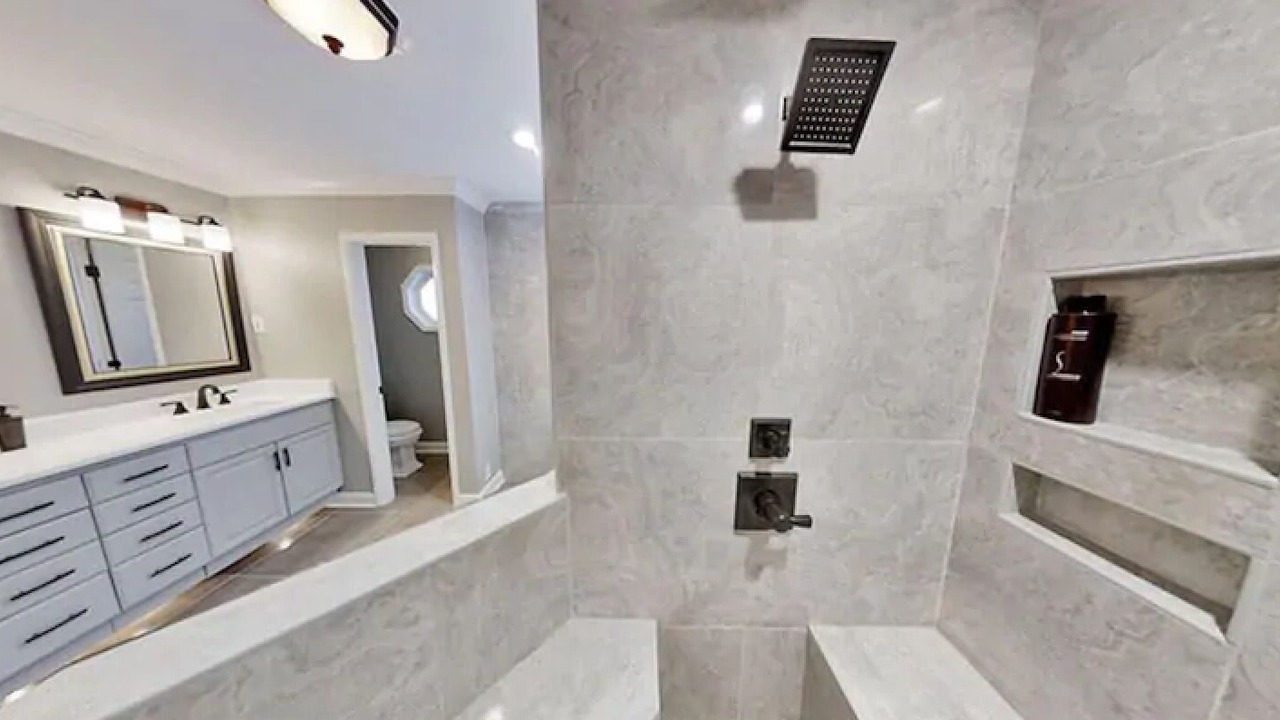 Photo of Bathroom in Manning