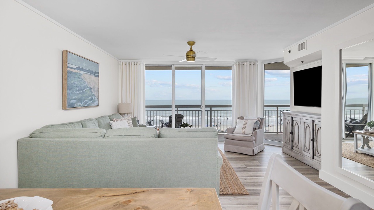 Photo of Livingroom in Crescent Beach