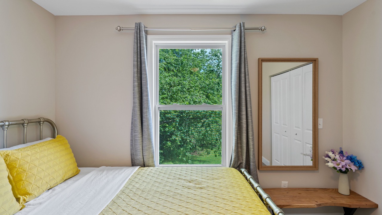 Photo of Bedroom in Candler