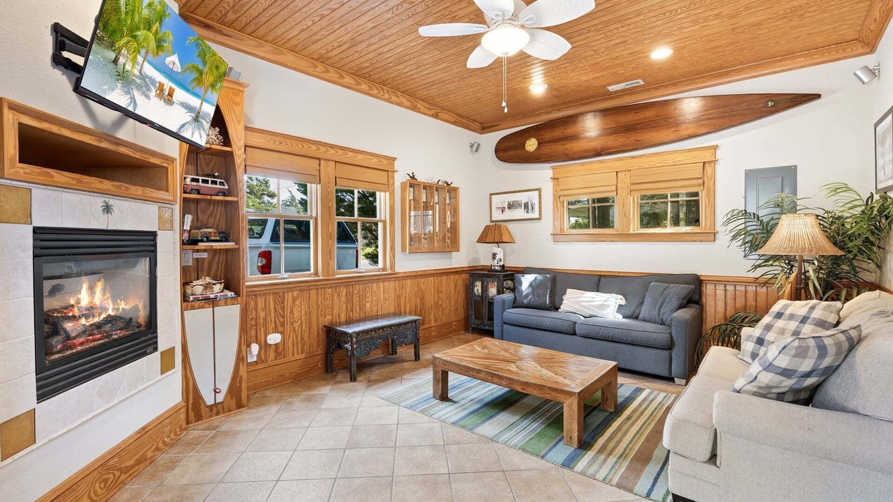 Photo of Livingroom in Historic Downtown Manteo