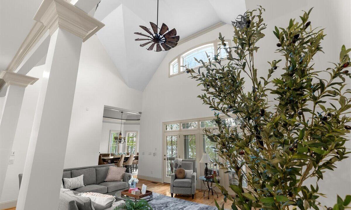 Photo of Livingroom in Macon