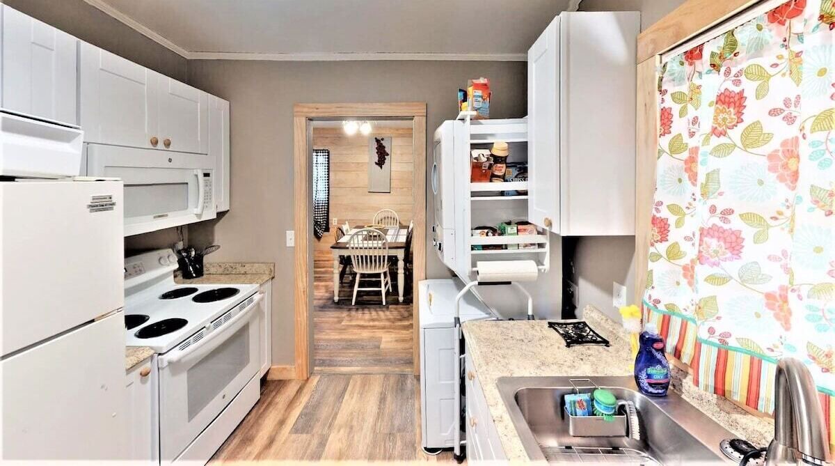 Photo of Kitchen in Tamassee
