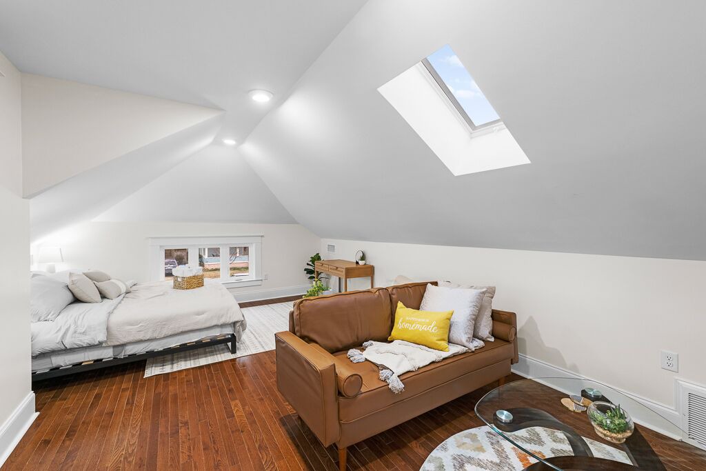 Photo of Bedroom in Central Gardens