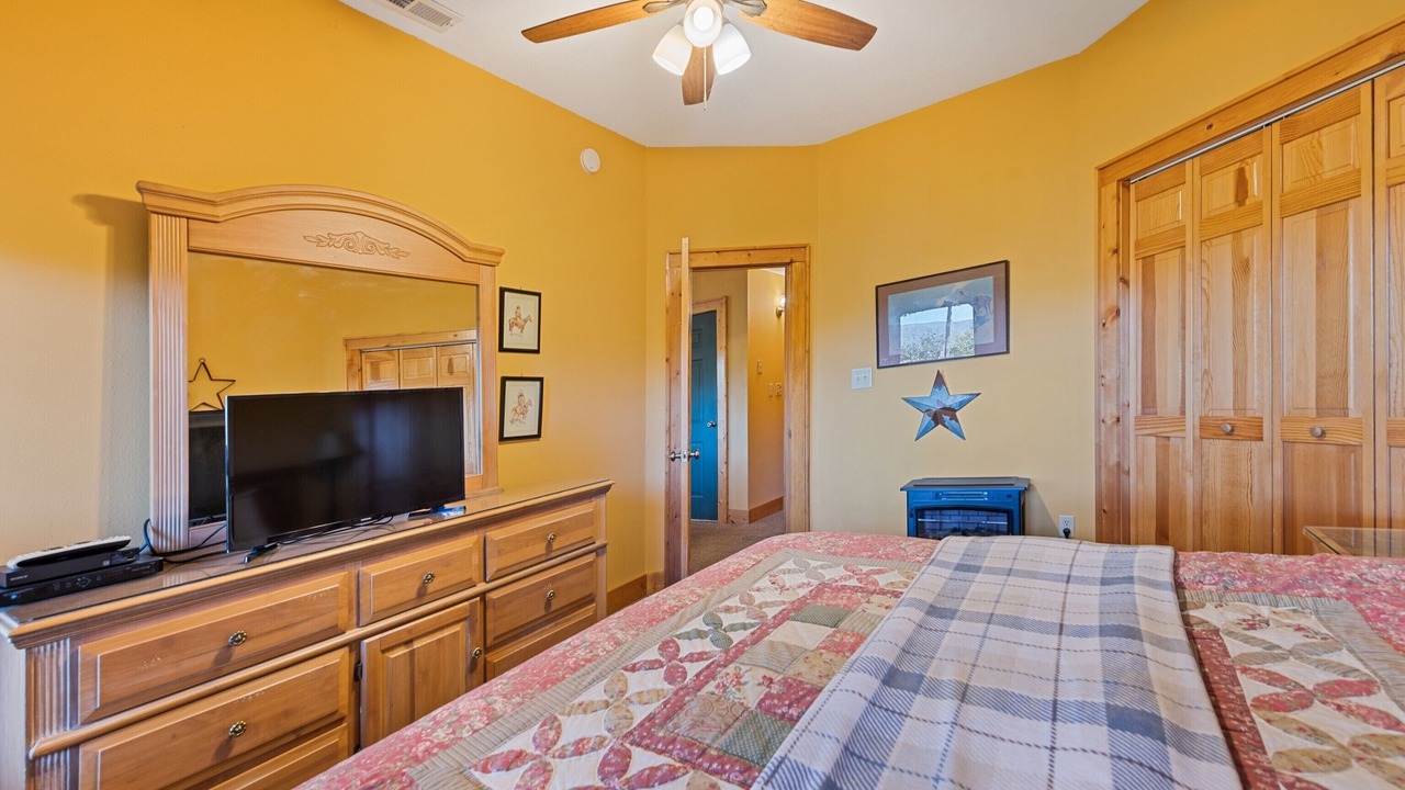 Photo of Bedroom in Waynesville