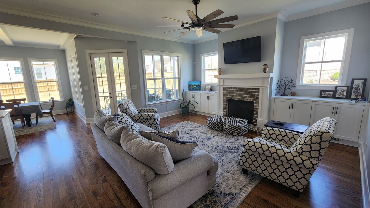 Photo of Livingroom in Evans