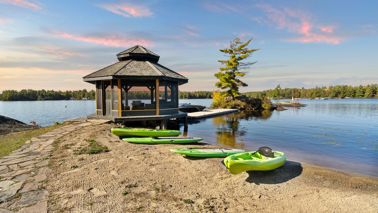 Photo of Others in Gravenhurst