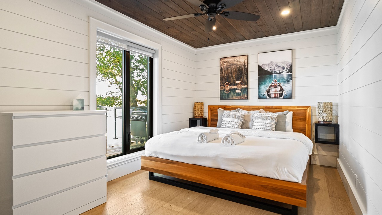 Photo of Bedroom in Gravenhurst