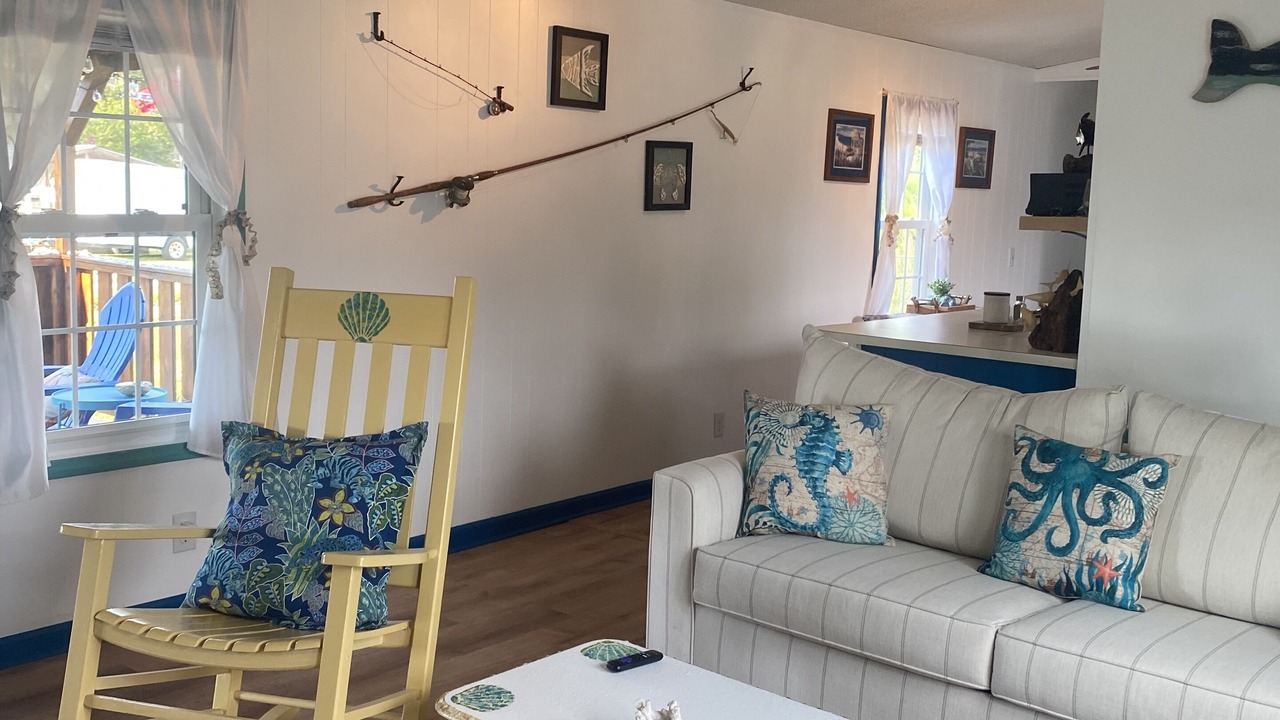 Photo of Livingroom in Newport