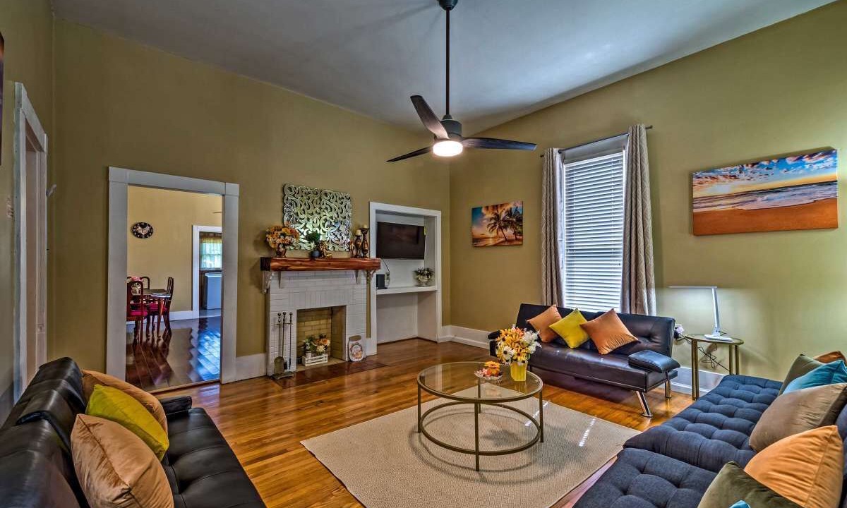Photo of Livingroom in Horse Cave