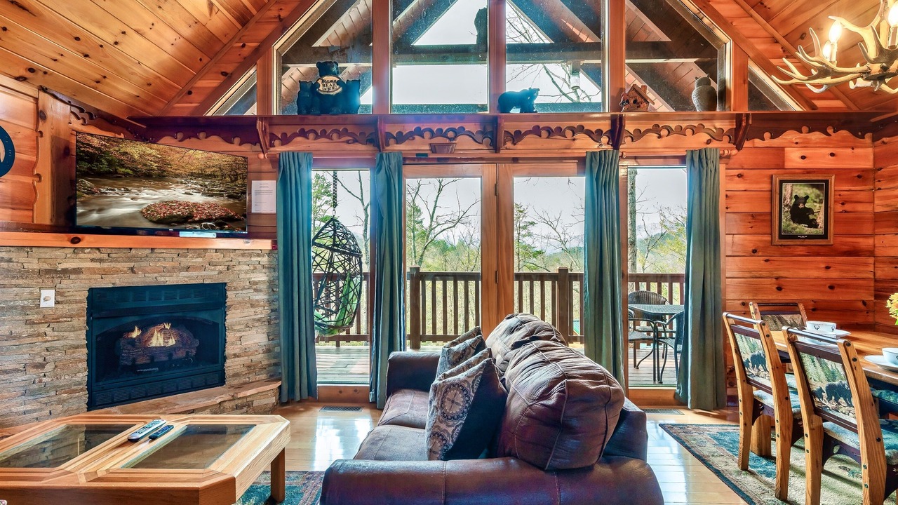 Photo of Livingroom in Black Bear Falls