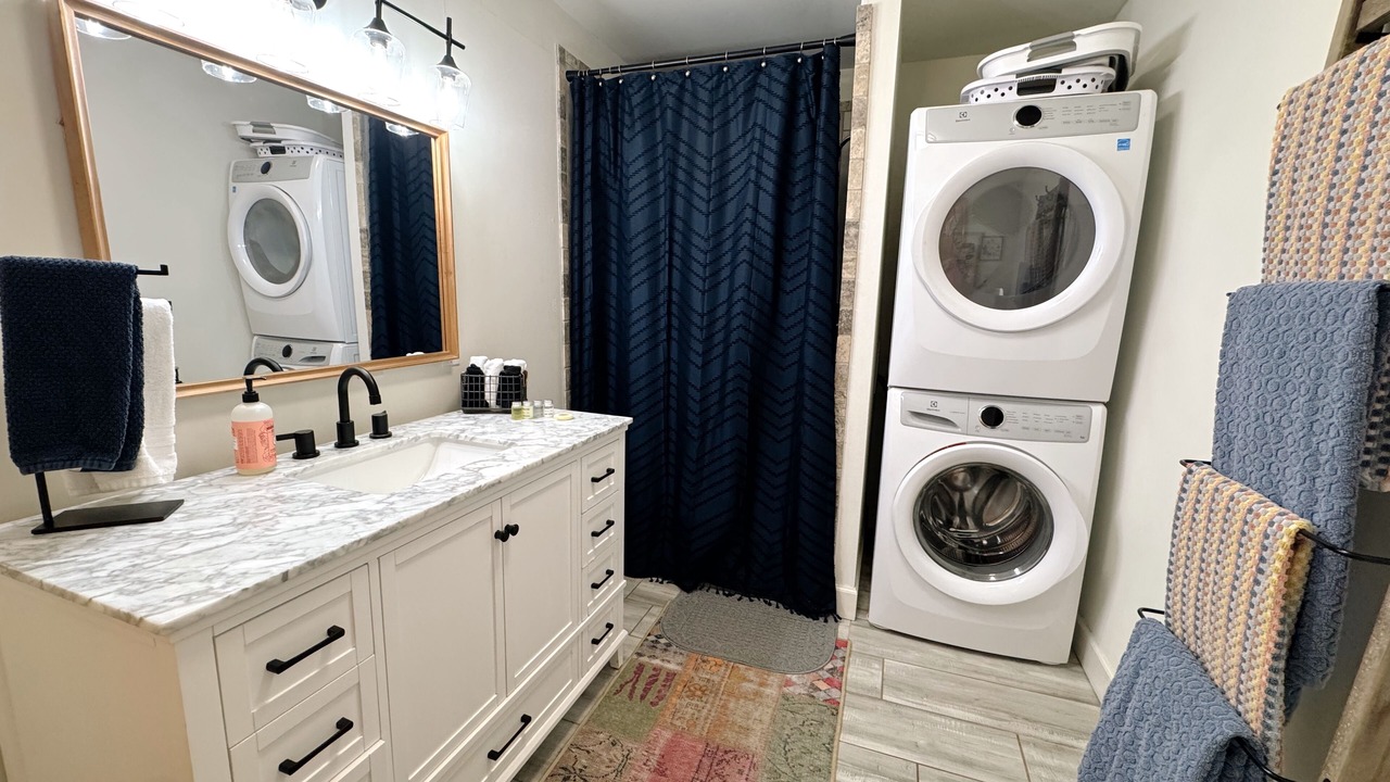 Photo of Bathroom in Dahlonega