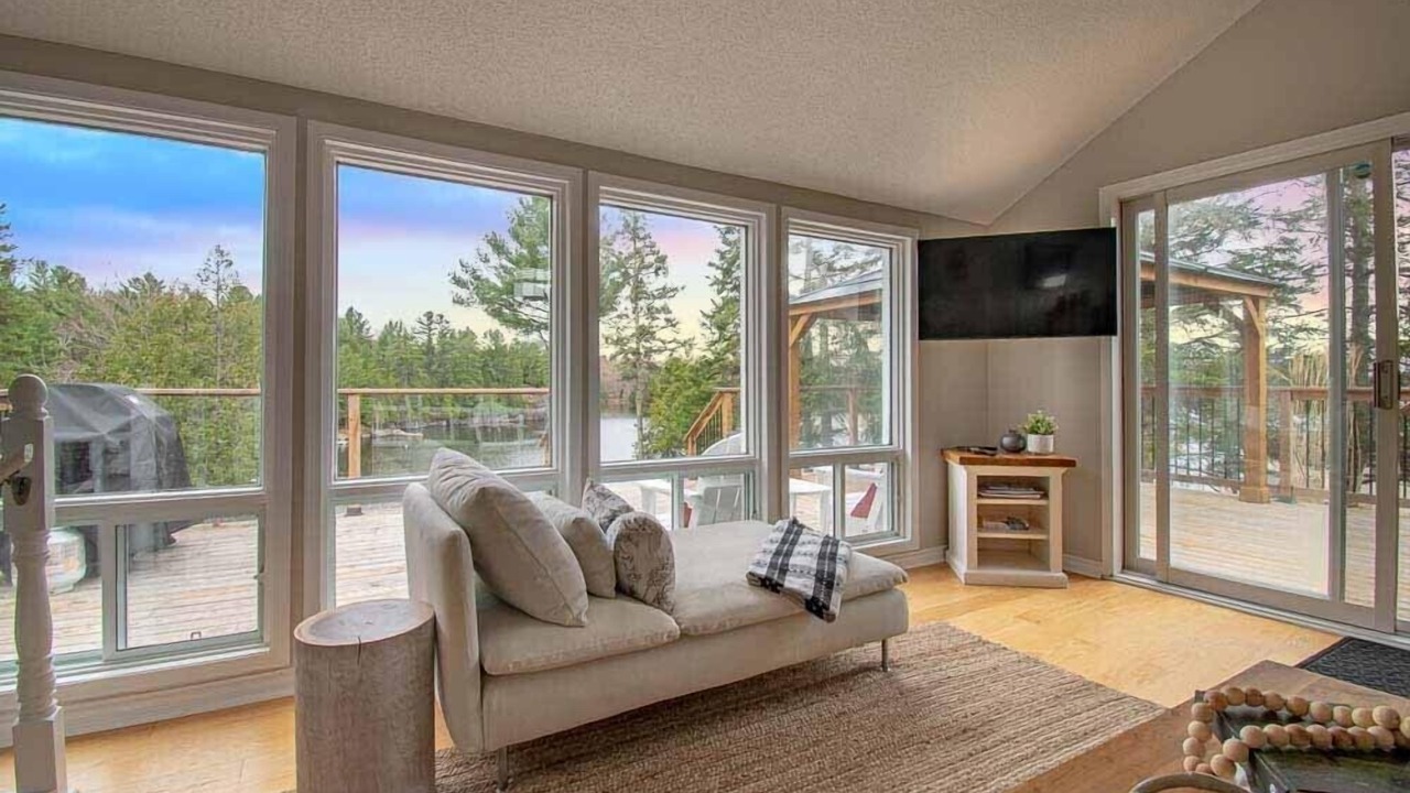 Photo of Livingroom in McKellar