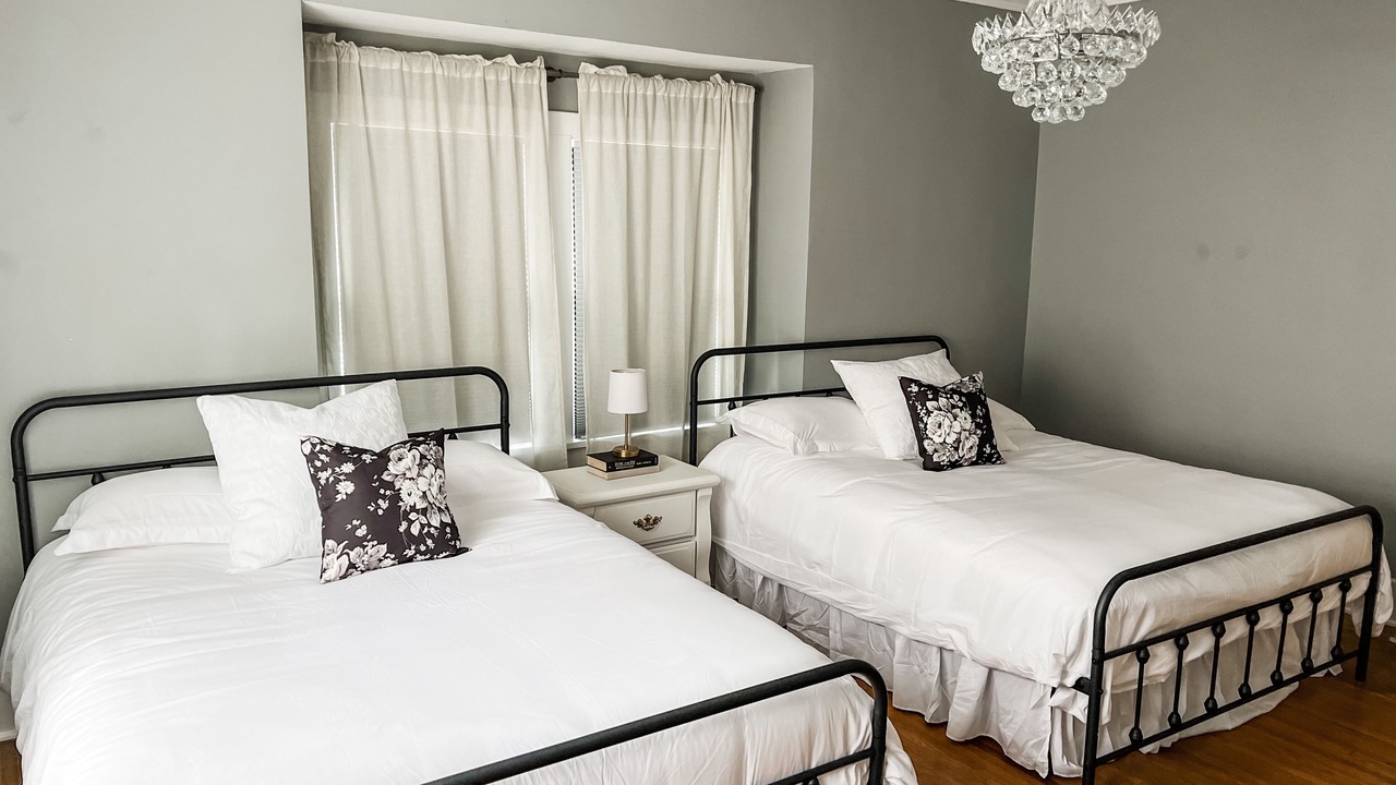 Photo of Bedroom in Midtown