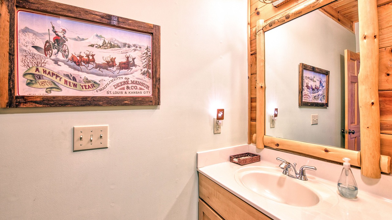 Photo of Bathroom in Maggie Valley