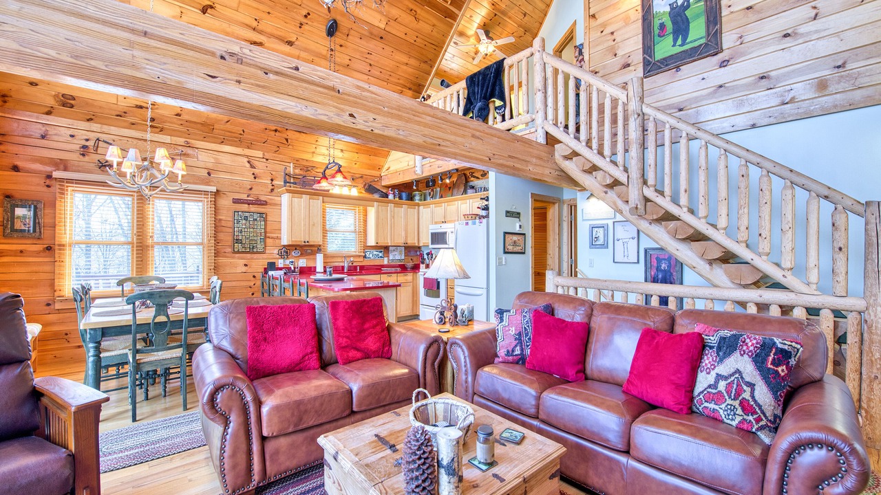 Photo of Livingroom in Maggie Valley