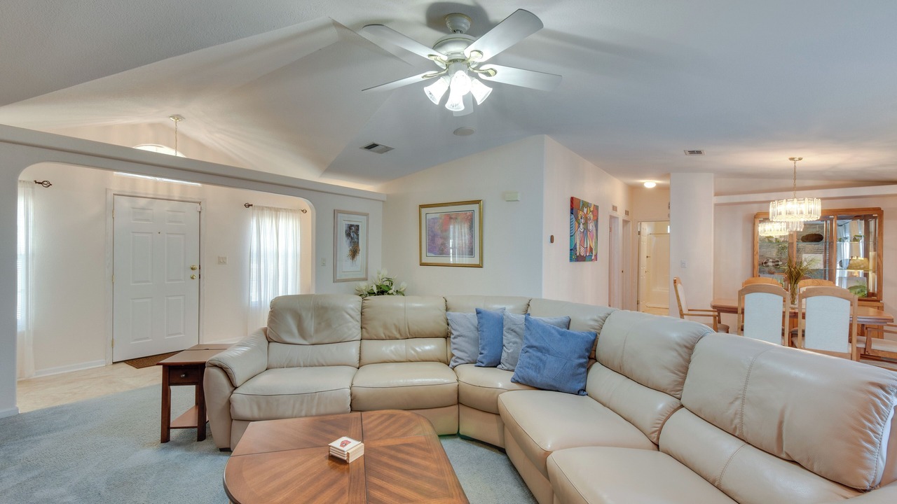 Photo of Livingroom in Reed Creek