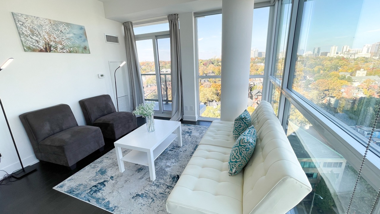 Photo of Livingroom in Midtown Toronto