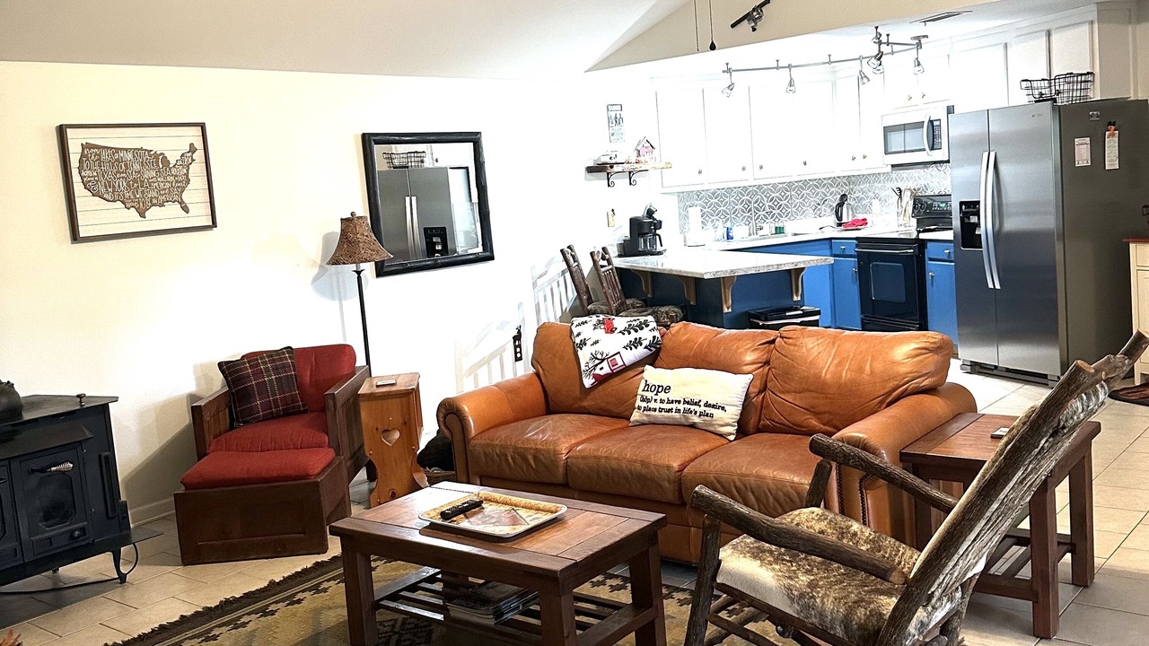 Photo of Livingroom in Helen