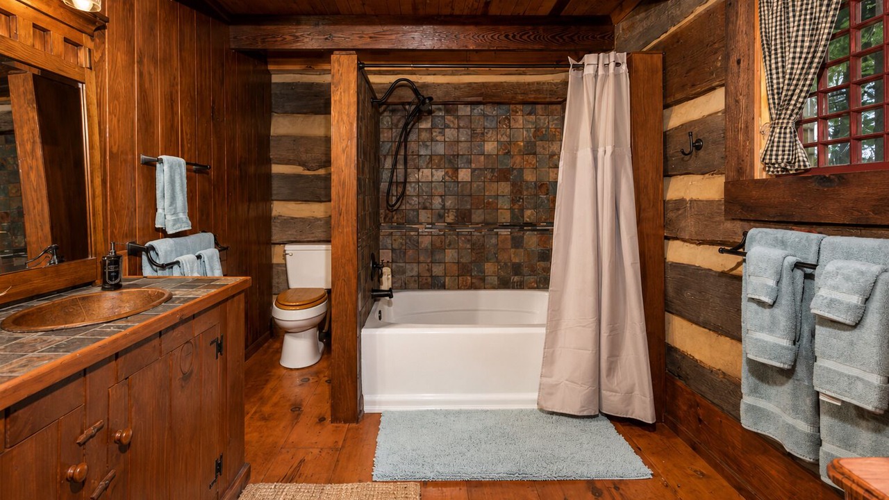 Photo of Bathroom in Limestone