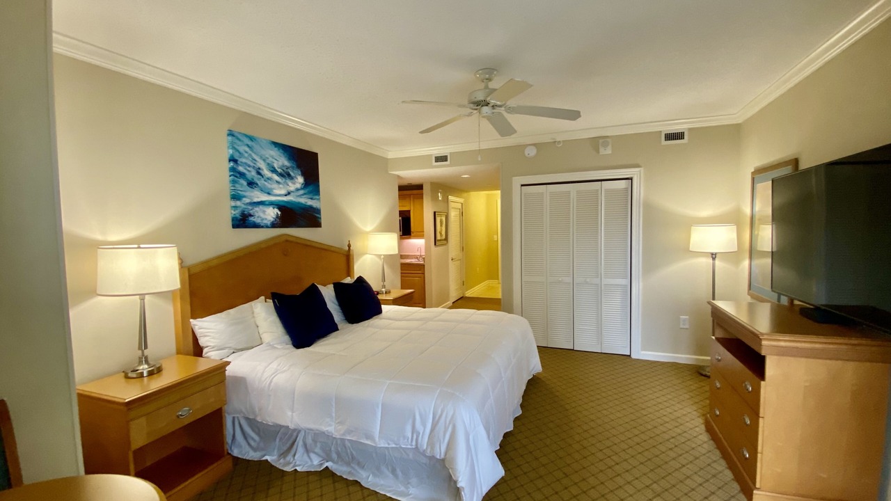 Photo of Bedroom in Arcadian Shores