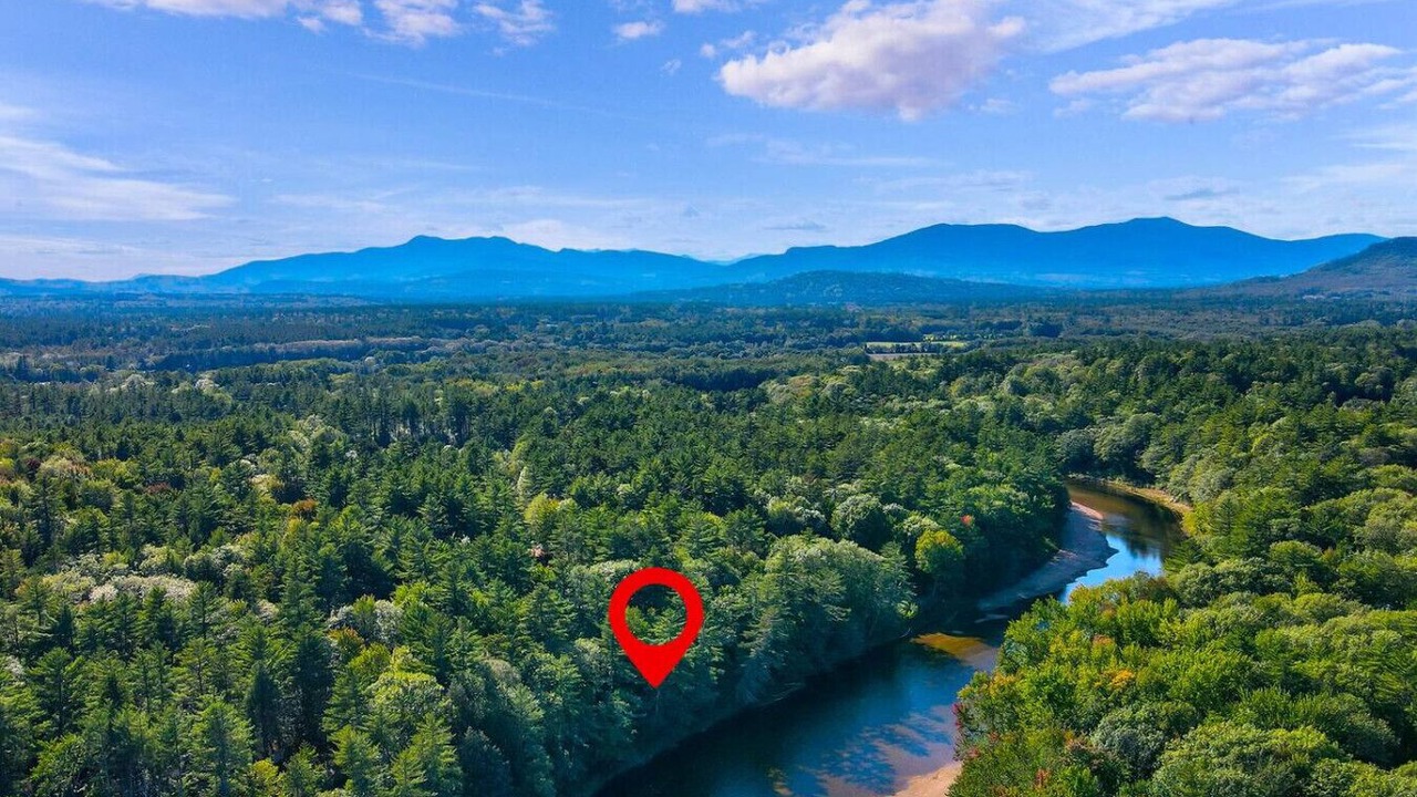 Photo of Others in Center Conway
