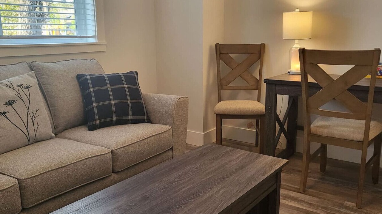 Photo of Livingroom in Osoyoos