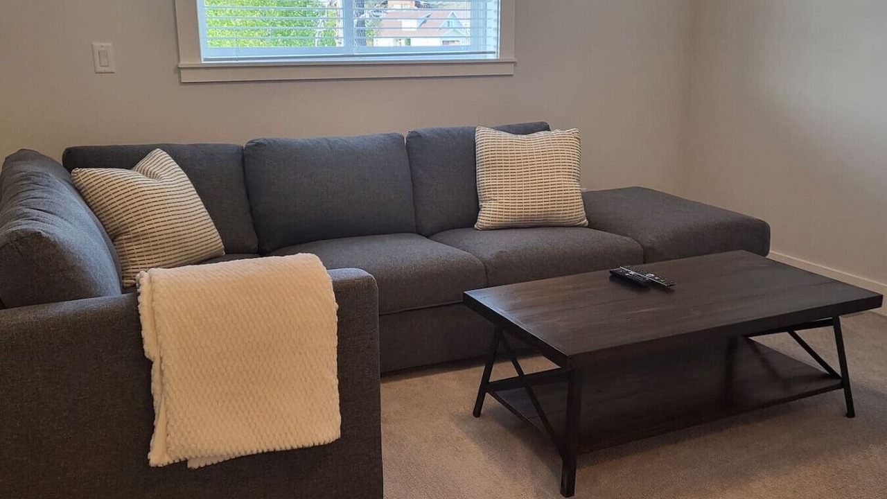 Photo of Livingroom in Osoyoos