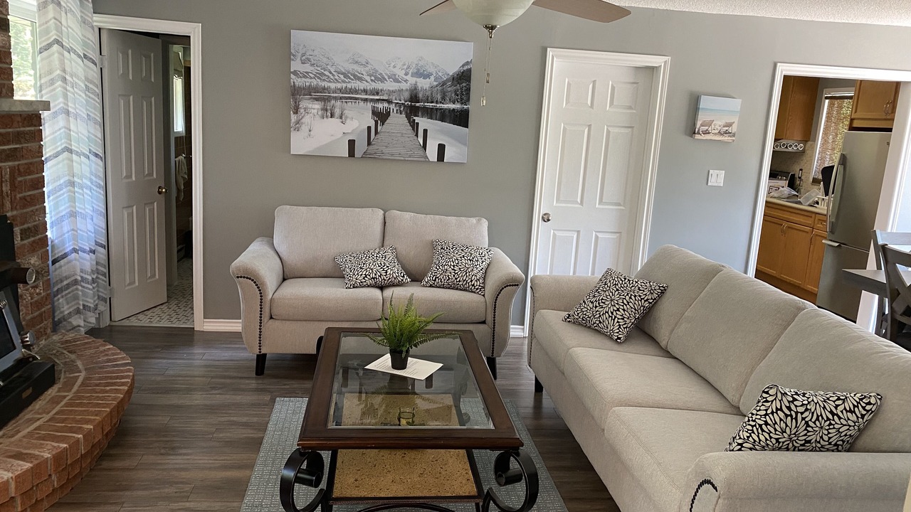 Photo of Livingroom in Clearview Township