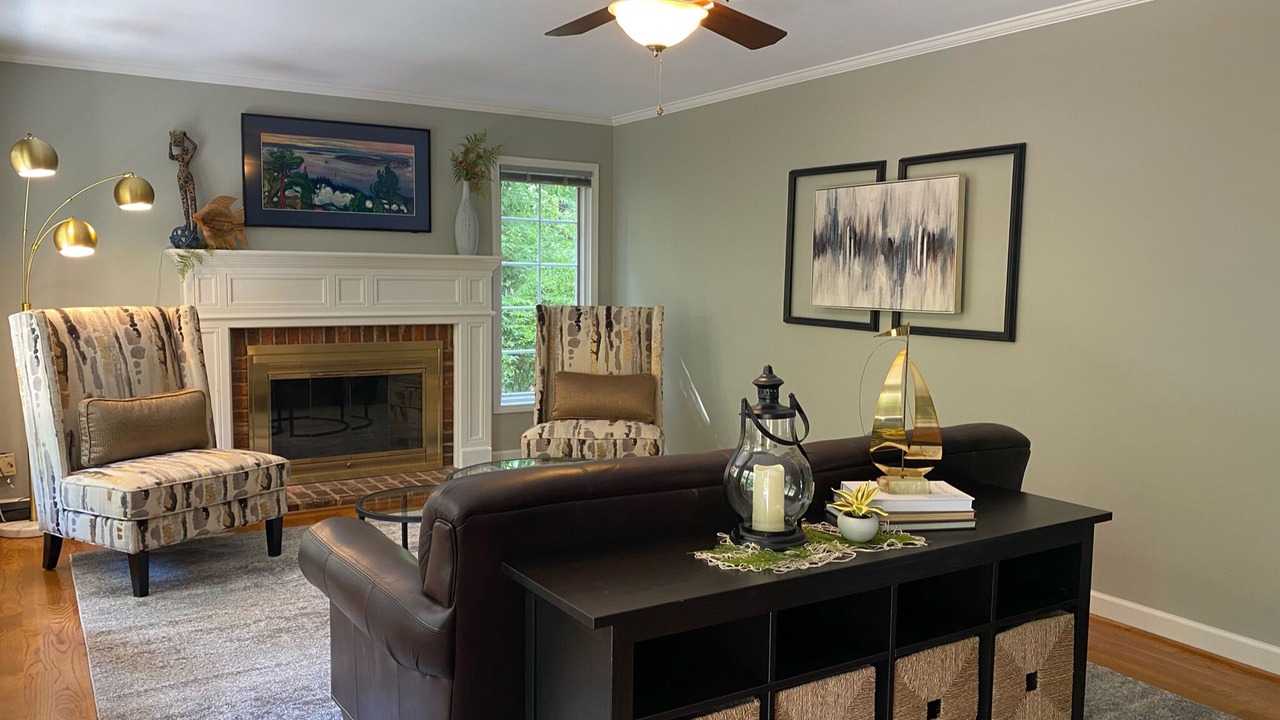 Photo of Livingroom in New London