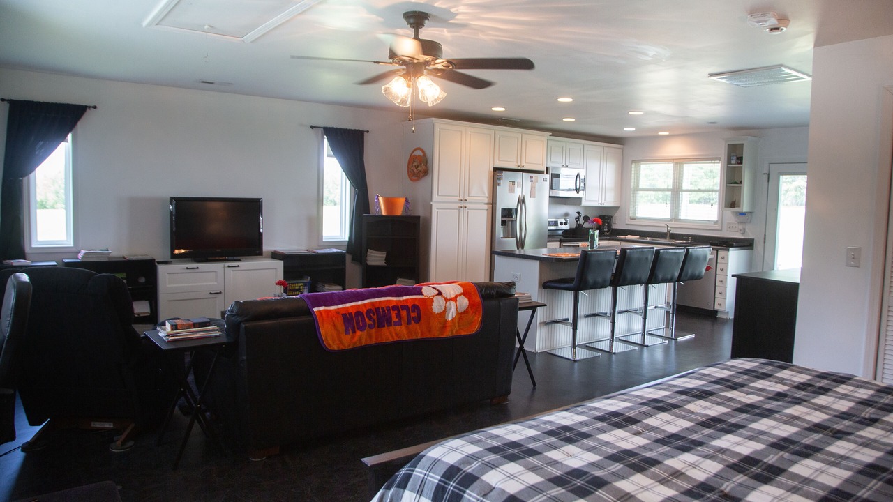 Photo of Bedroom in Central
