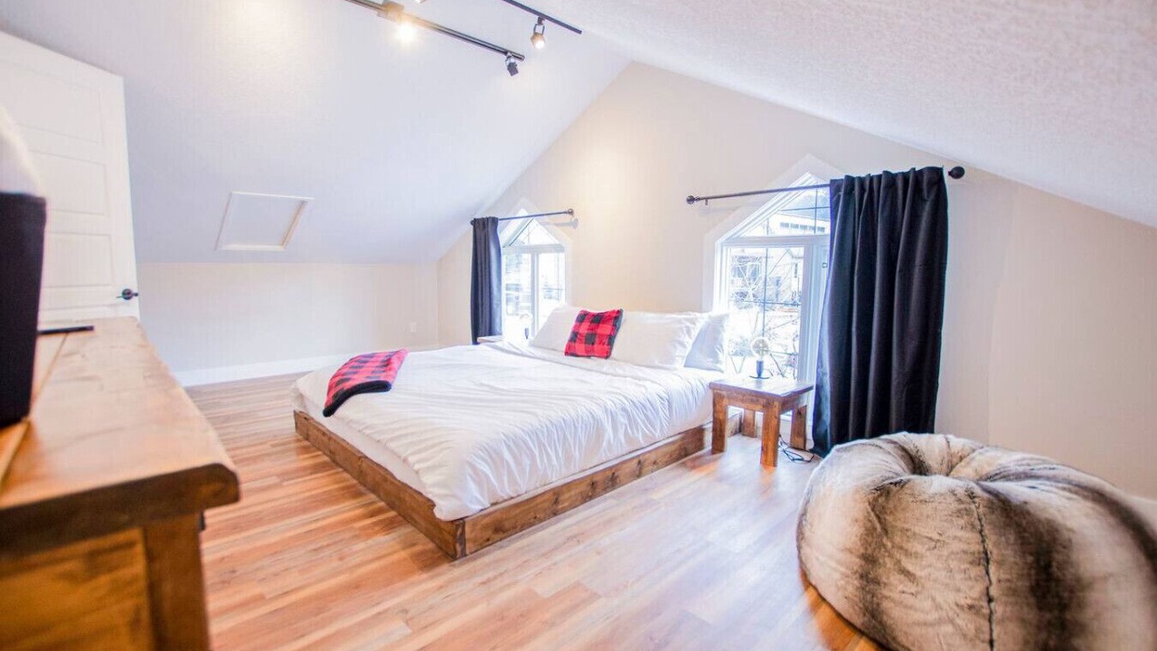 Photo of Bedroom in Canmore