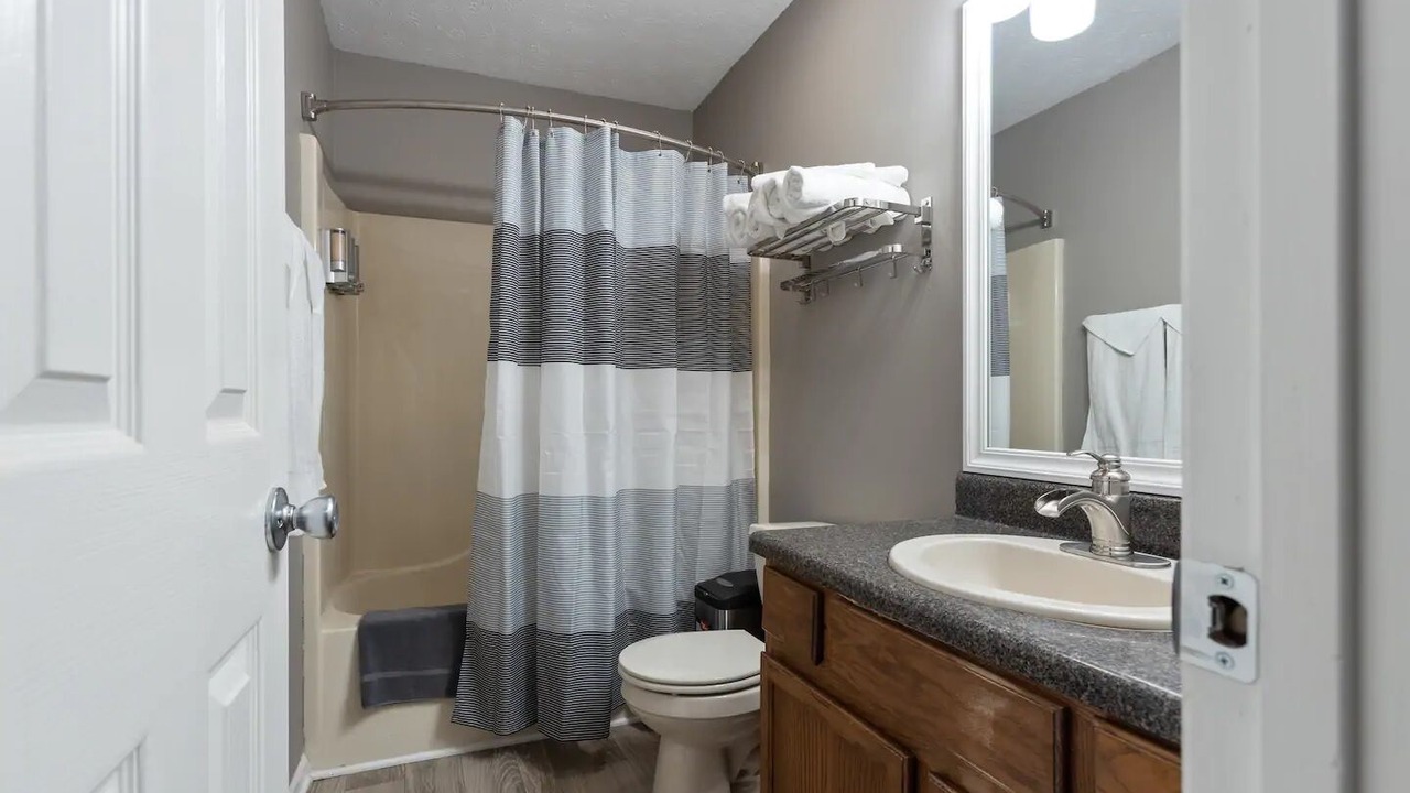 Photo of Bathroom in Seymour