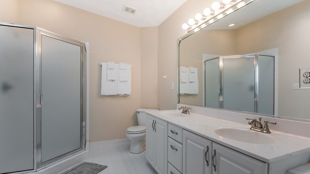 Photo of Bathroom in Chic's Beach