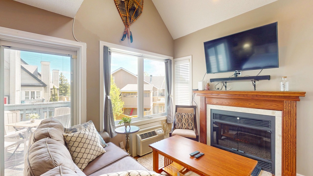 Photo of Livingroom in Craigleith