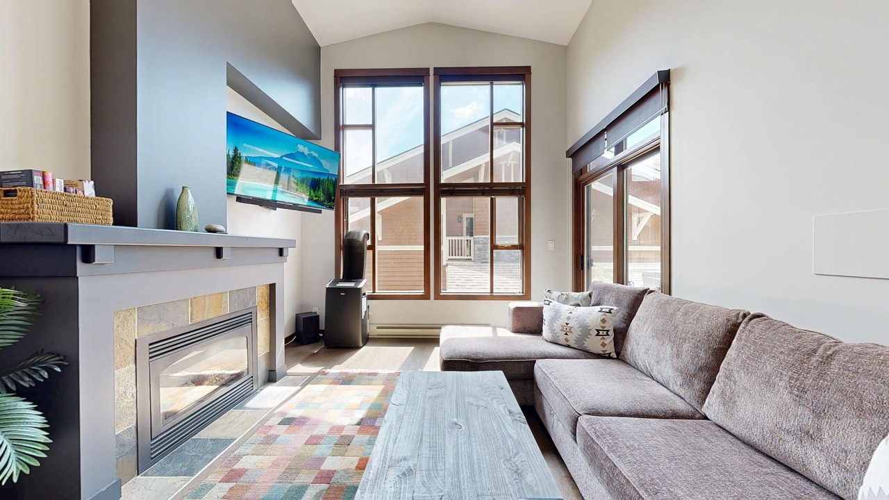 Photo of Livingroom in Sun Peaks