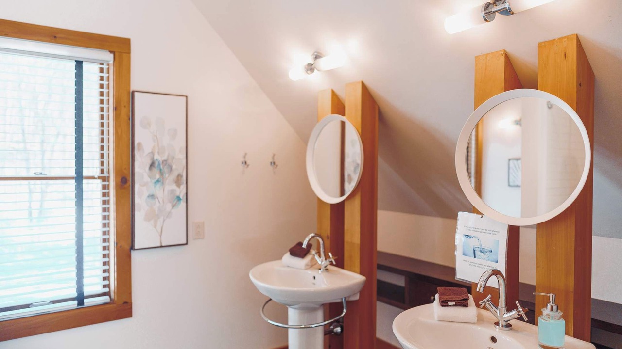 Photo of Bathroom in Lac-Superieur