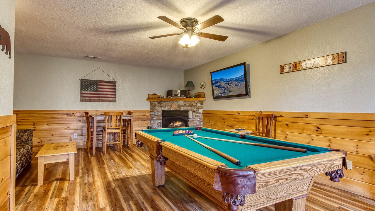 Photo of Bedroom in Black Bear Falls