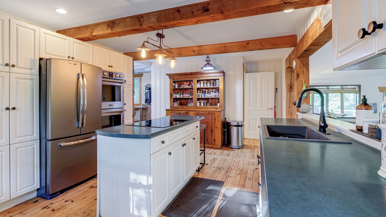 Photo of Kitchen in Parry Sound