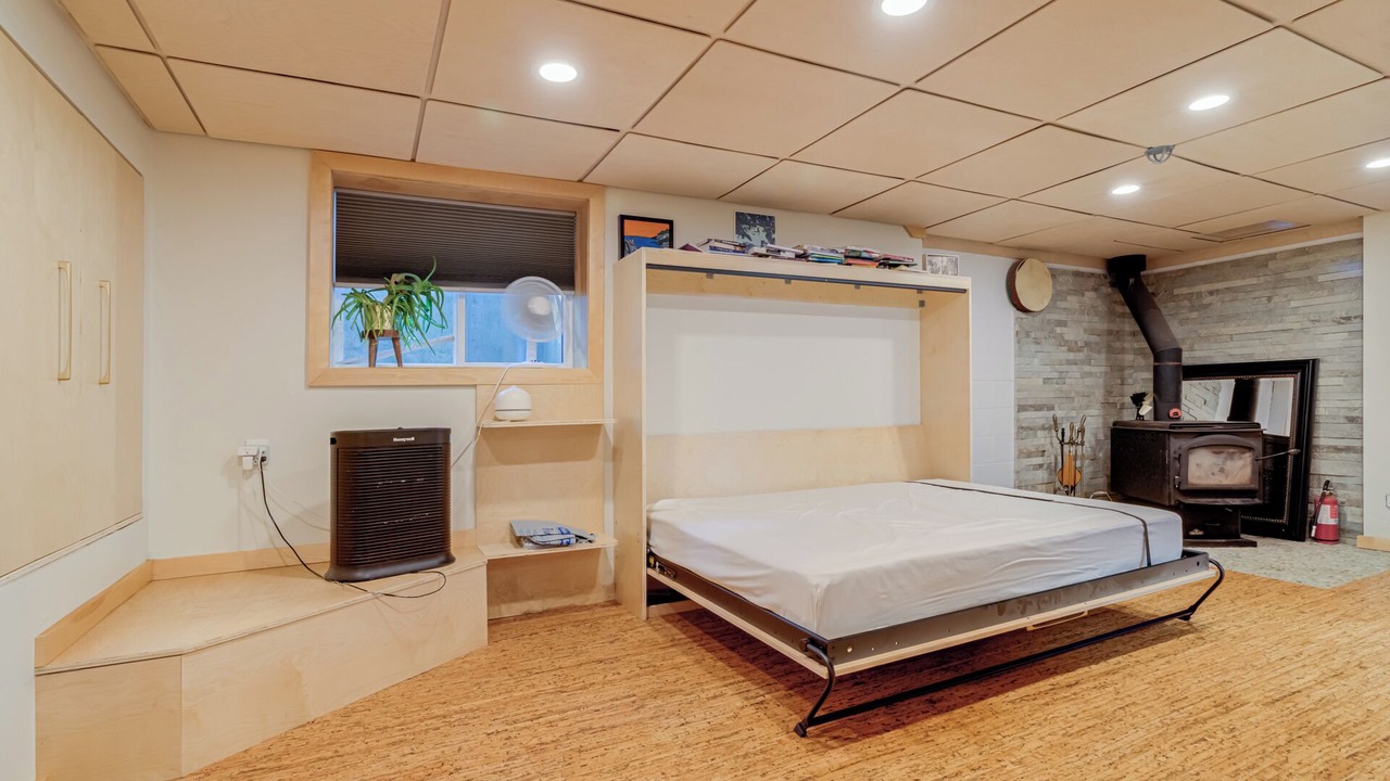 Photo of Bedroom in Parry Sound