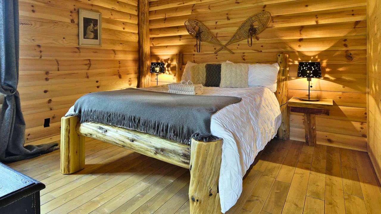 Photo of Bedroom in La Malbaie