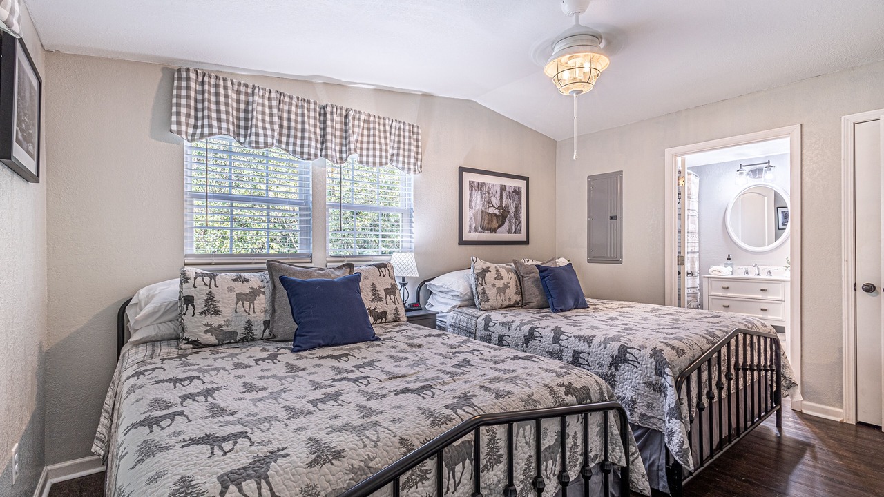 Photo of Bedroom in Cherokee