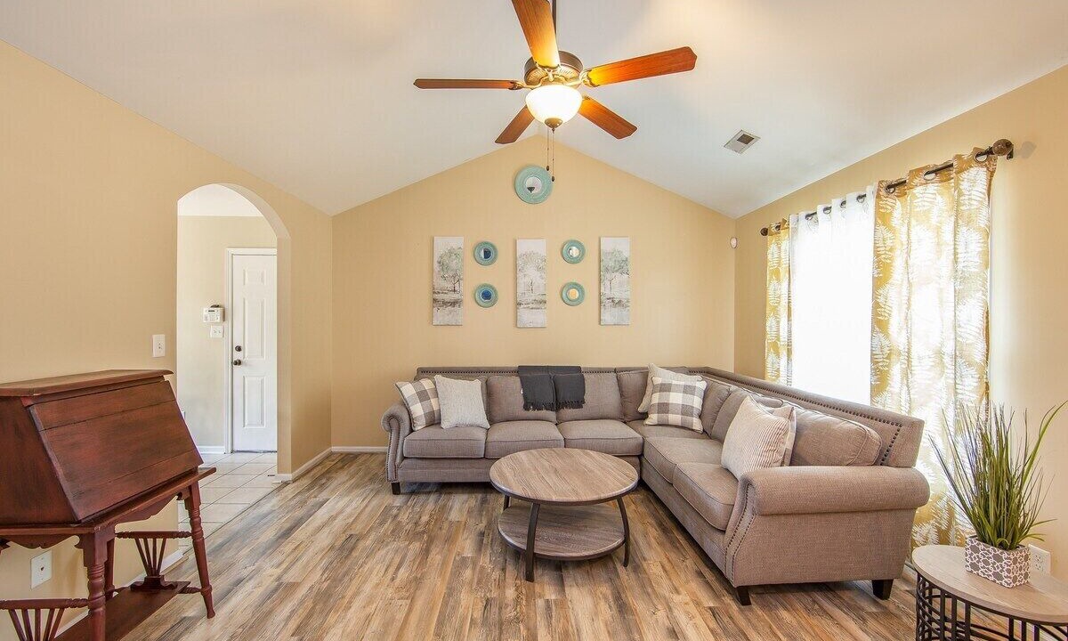 Photo of Livingroom in Fayetteville