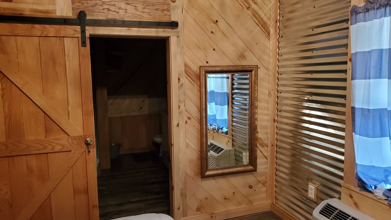 Photo of Bedroom in Mountain City