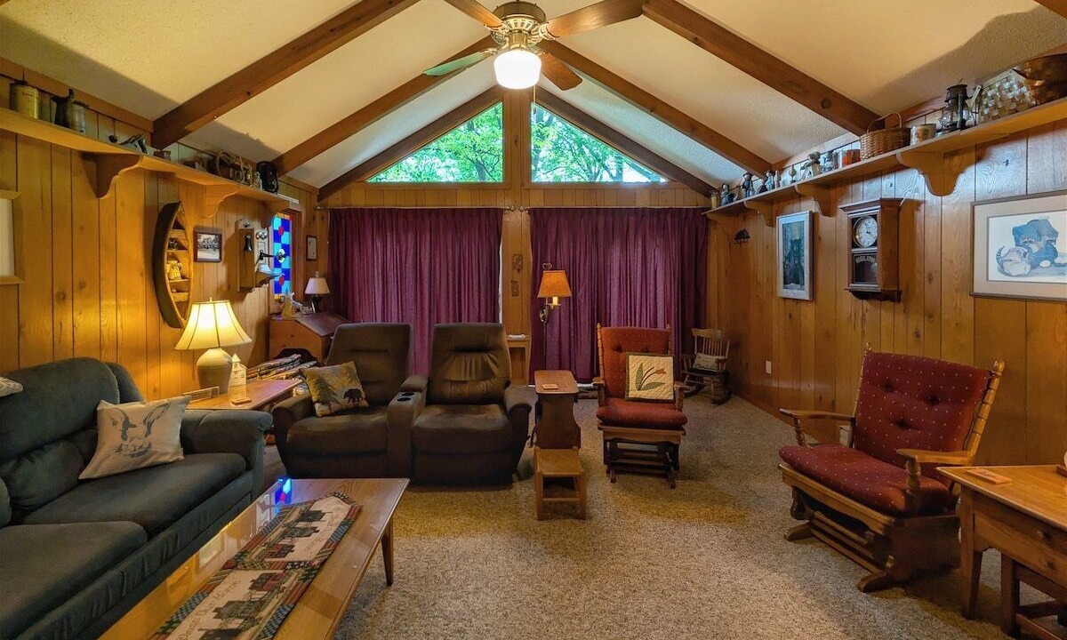 Photo of Livingroom in Lake Junaluska