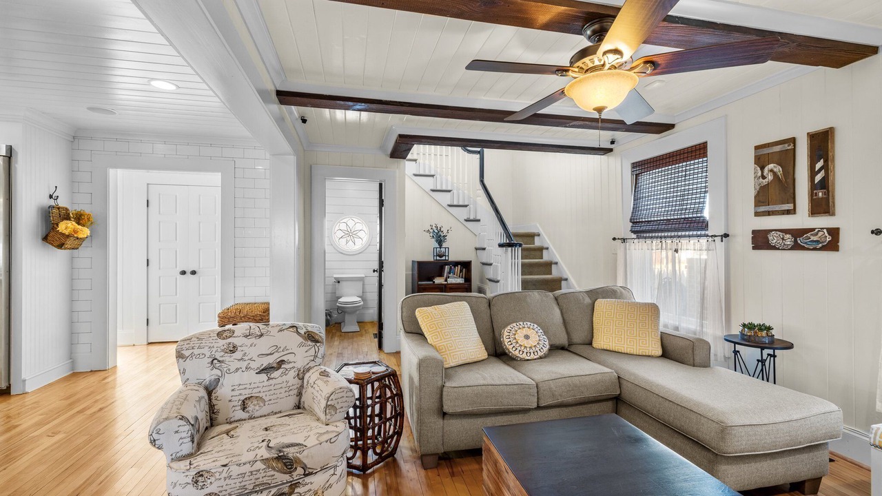 Photo of Livingroom in Swansboro