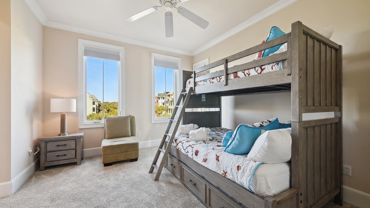 Photo of Bedroom in Palmetto Dunes