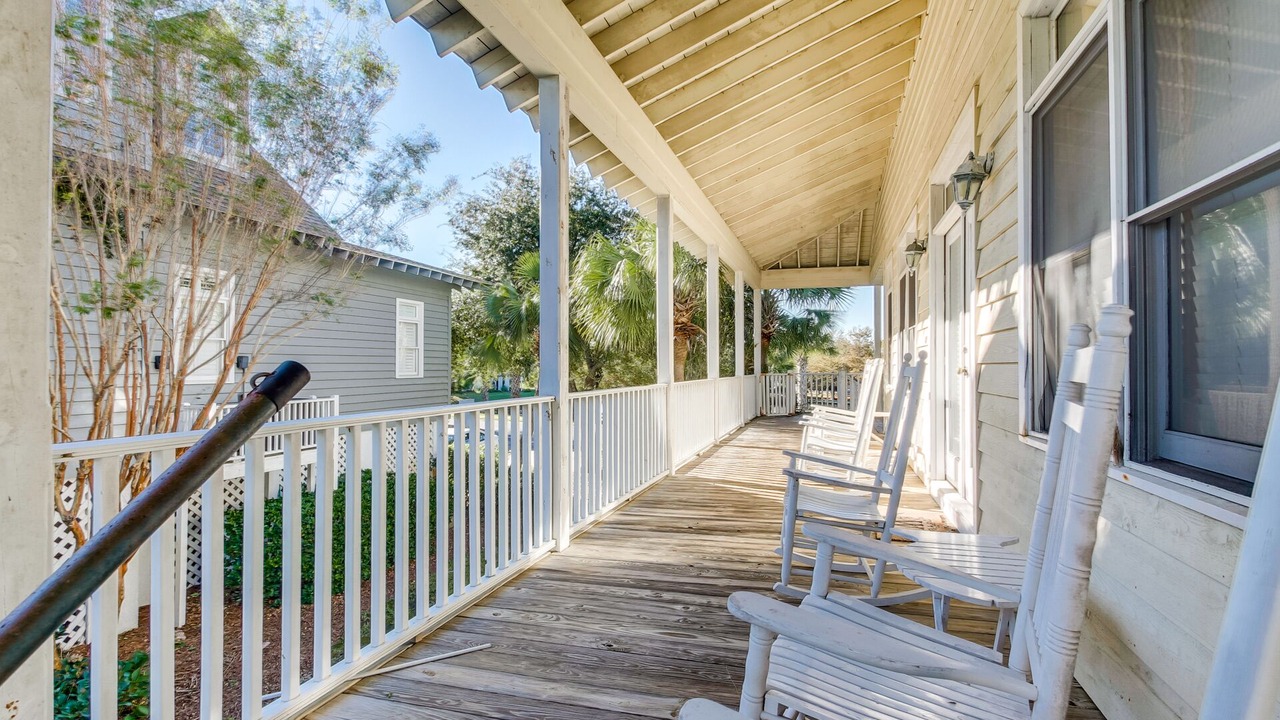 Photo of Patio Balcony in Litchfield by the Sea