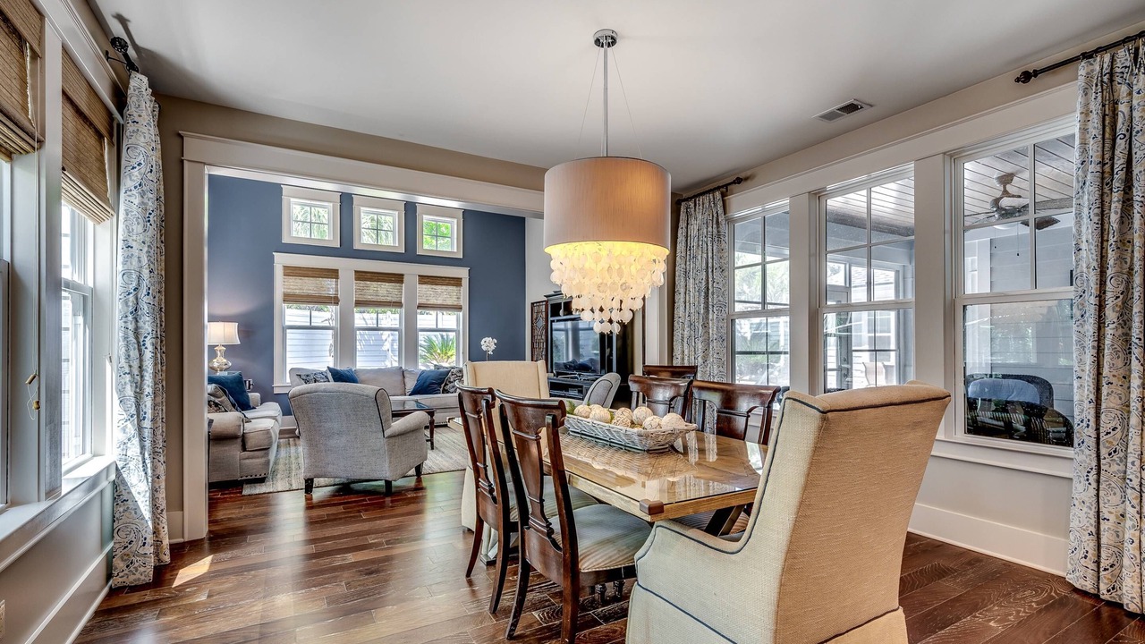 Photo of Livingroom in Windy Hill