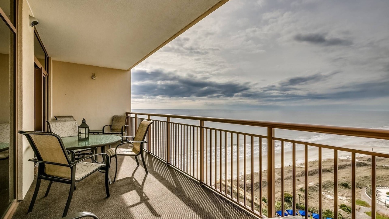 Photo of Patio Balcony in Windy Hill